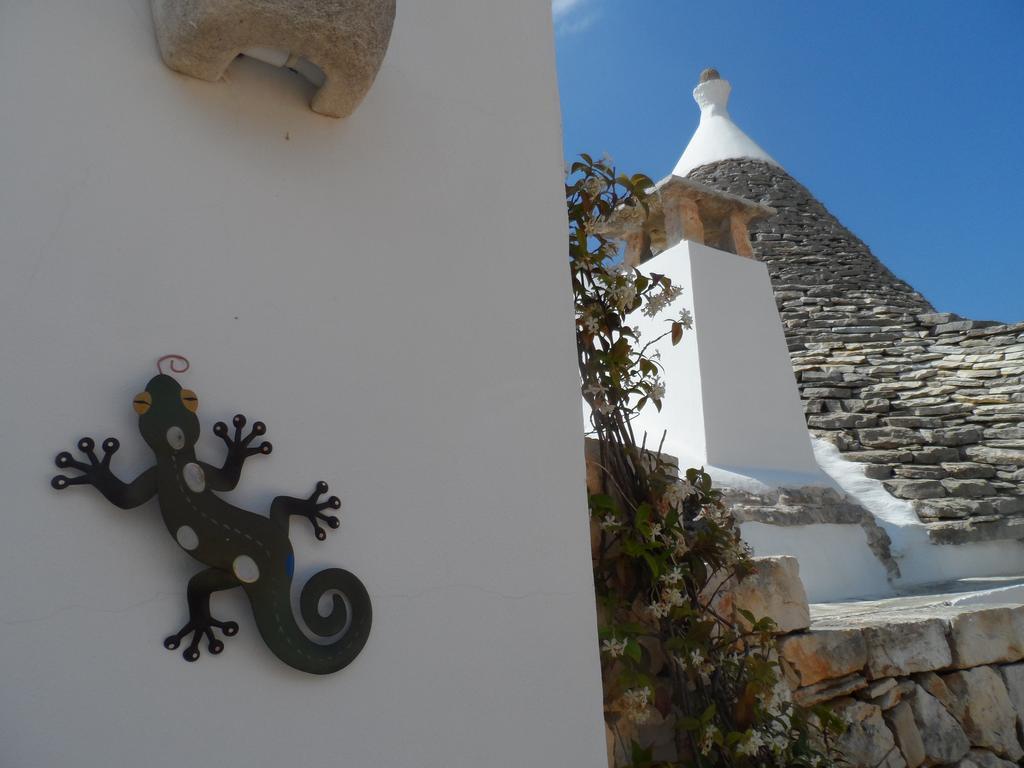 I Trulli Di Alice Villa Ceglie Messapica Exteriör bild